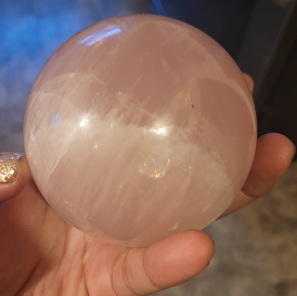 Rose quartz sphere
